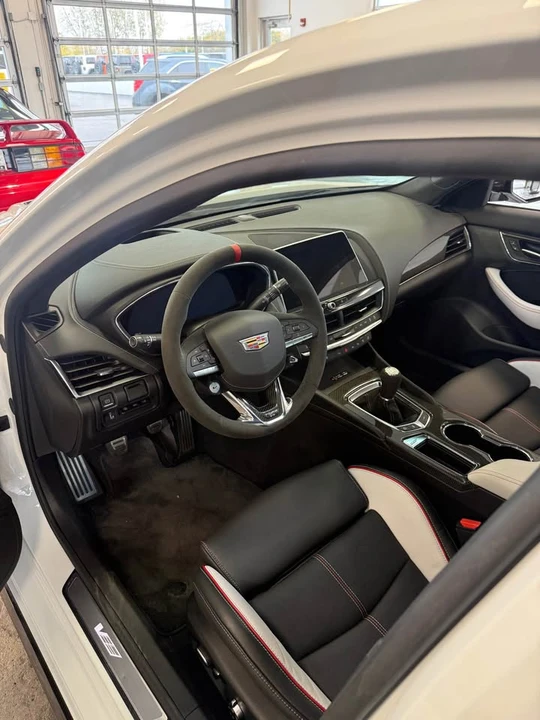 2024 Cadillac CT5-V Blackwing - Image 8 of 16