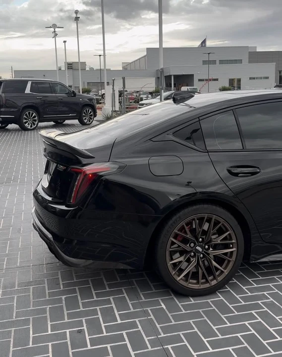 2024 Cadillac CT5-V Blackwing - Image 8 of 15