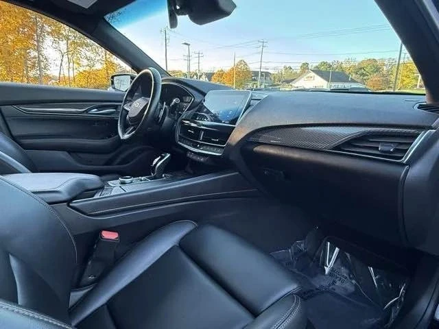 2024 Cadillac CT5-V - Image 10 of 15