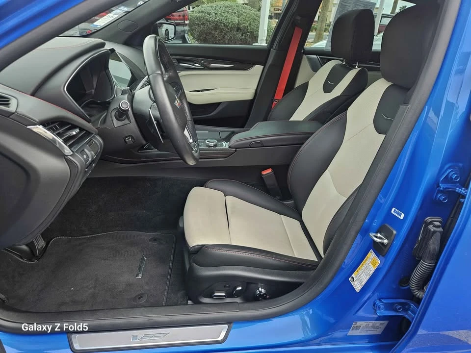 2024 Cadillac CT5-V - Image 11 of 16