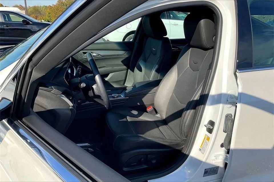 2024 Cadillac CT5 - Image 14 of 20