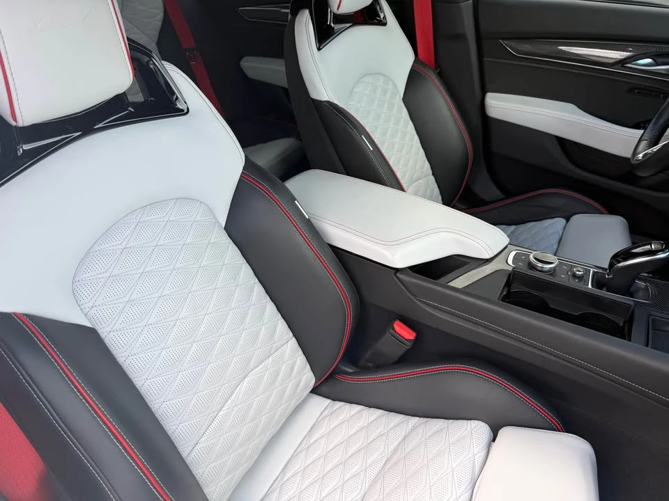 2024 Cadillac CT5-V - Image 4 of 9