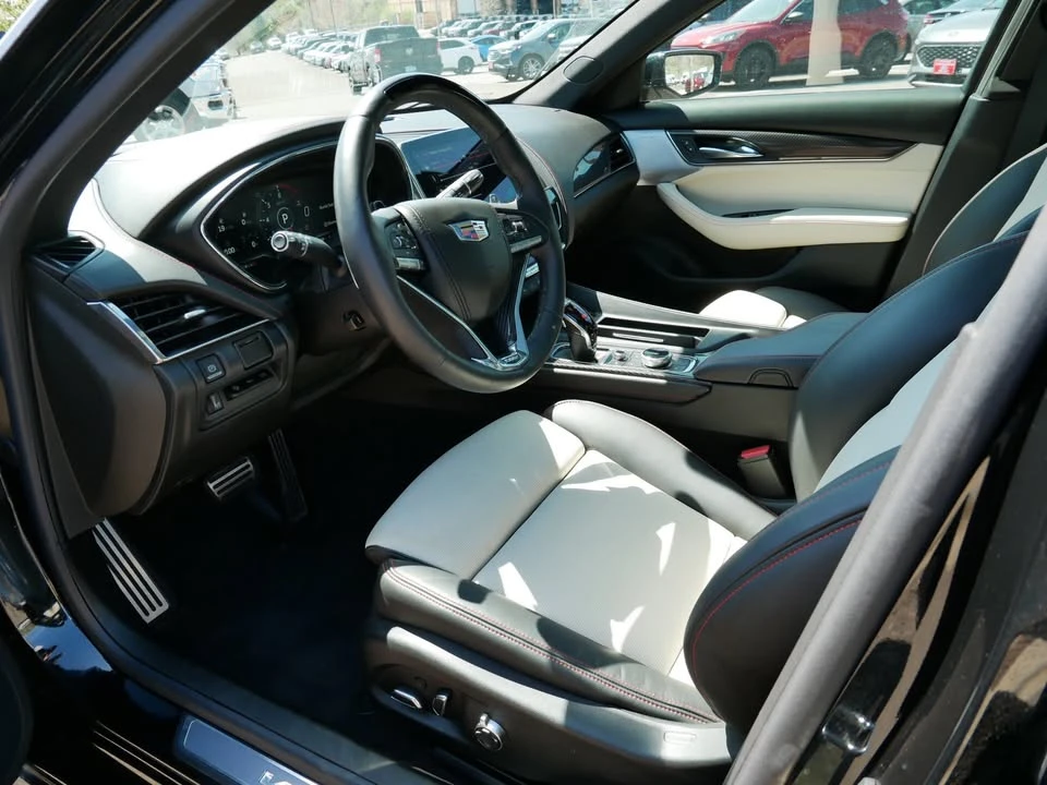 2024 Cadillac CT5-V - Image 5 of 7