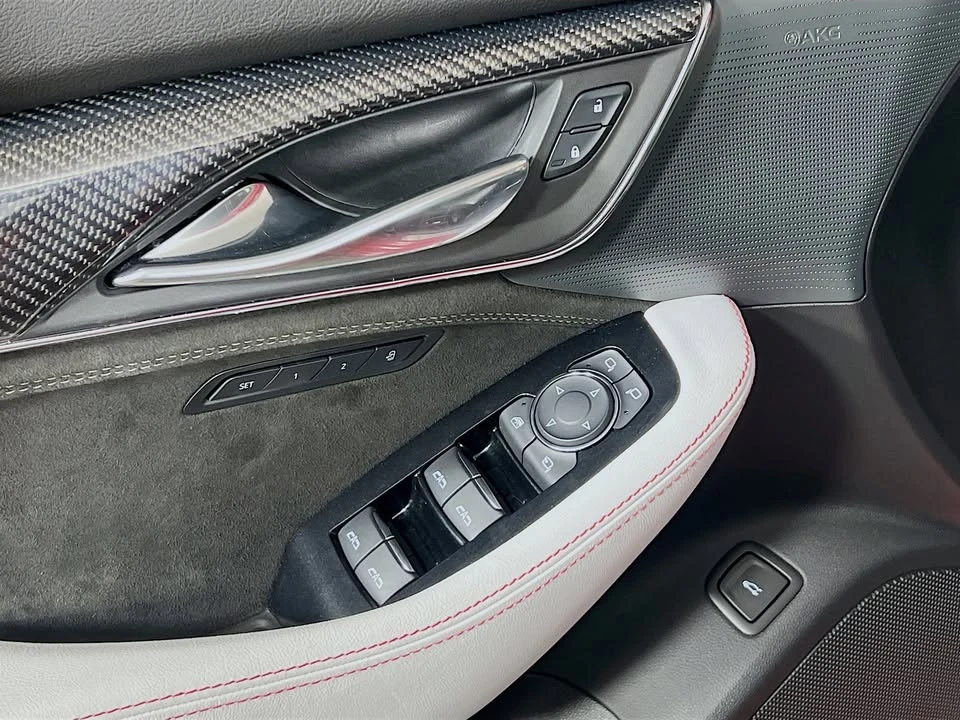2022 Cadillac CT5-V Blackwing - Image 8 of 16