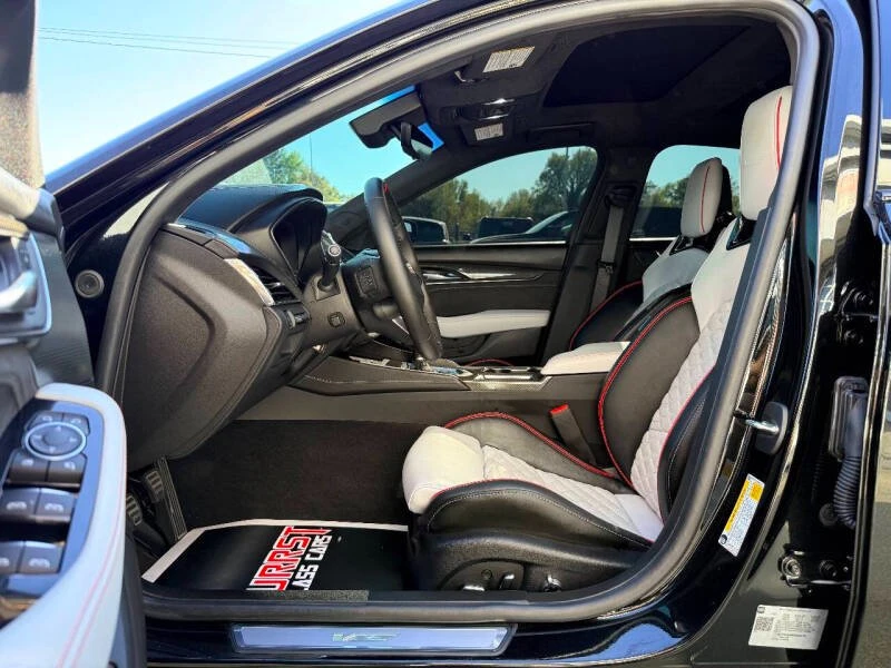 2024 Cadillac CT5-V Blackwing - Image 14 of 19