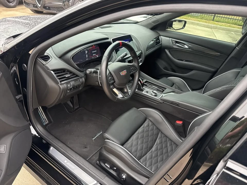 2024 Cadillac CT5-V - Image 3 of 4
