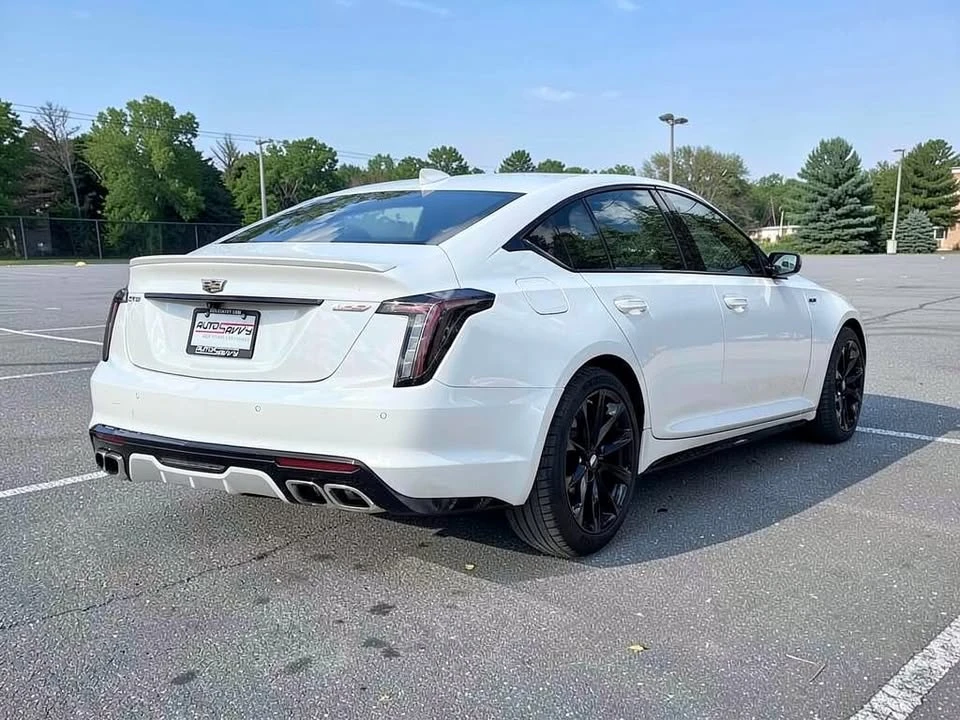2024 Cadillac CT5-V - Image 7 of 8