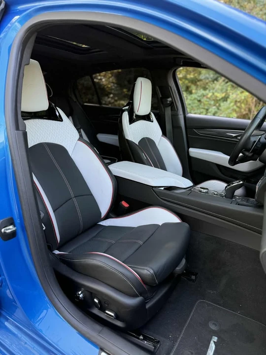 2024 Cadillac CT5-V Blackwing - Image 18 of 19