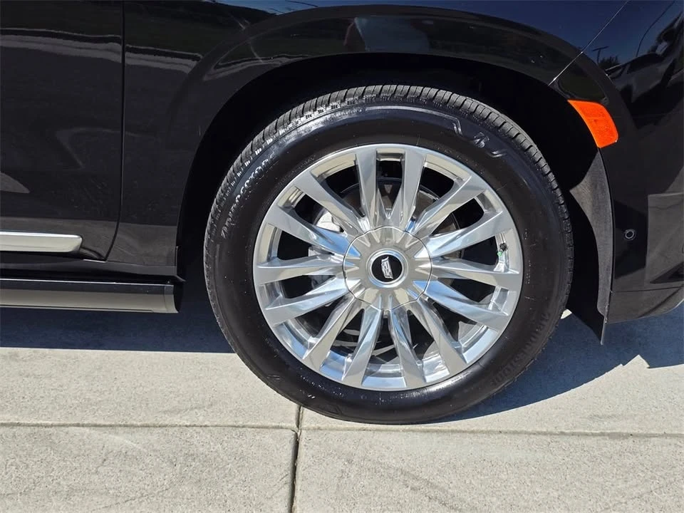 2024 Cadillac Escalade 5th Gen - Image 9 of 20