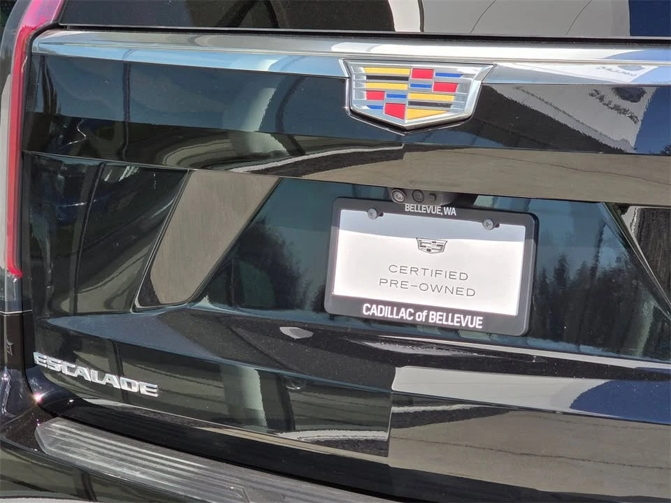 2024 Cadillac Escalade 5th Gen - Image 14 of 20