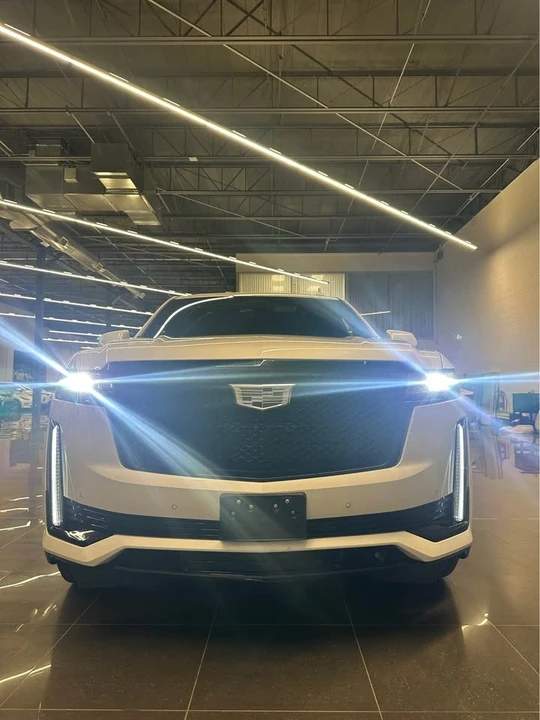 2024 Cadillac Escalade 5th Gen - Image 2 of 4