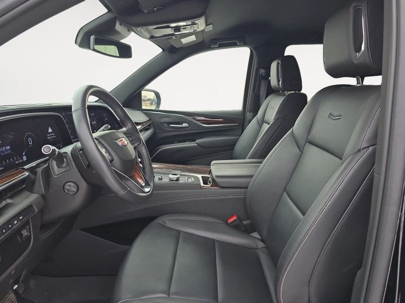 2024 Cadillac Escalade 5th Gen - Image 9 of 15
