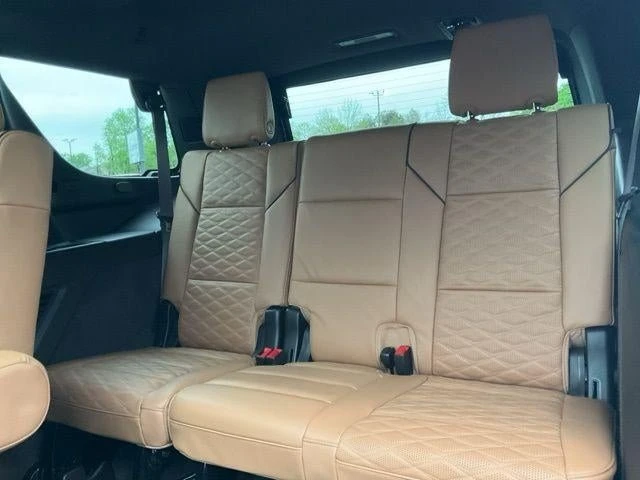 2024 Cadillac Escalade 5th Gen - Image 18 of 20
