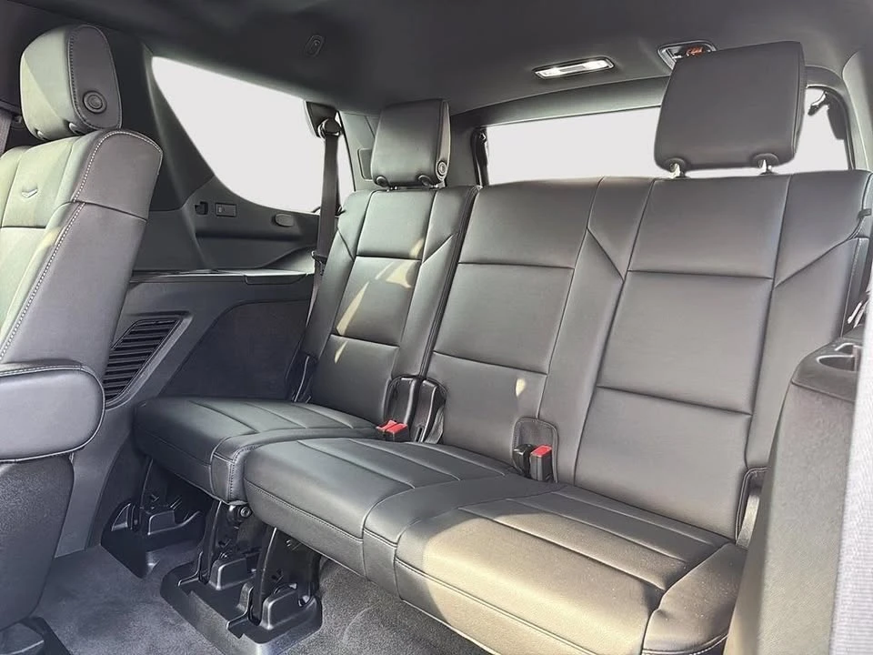 2024 Cadillac Escalade 5th Gen - Image 17 of 20
