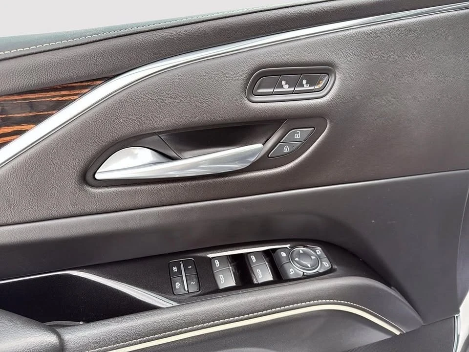 2024 Cadillac Escalade 5th Gen - Image 13 of 20