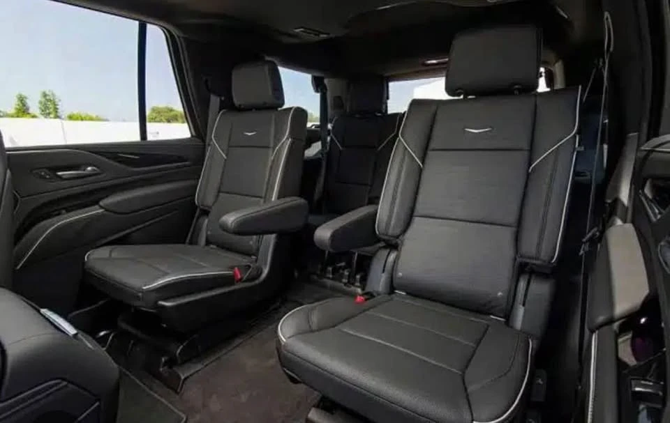 2024 Cadillac Escalade 5th Gen - Image 3 of 3