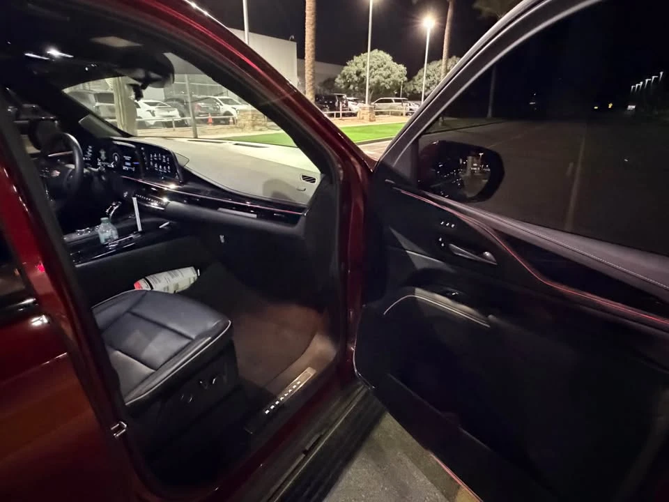 2024 Cadillac Escalade 5th Gen - Image 12 of 15