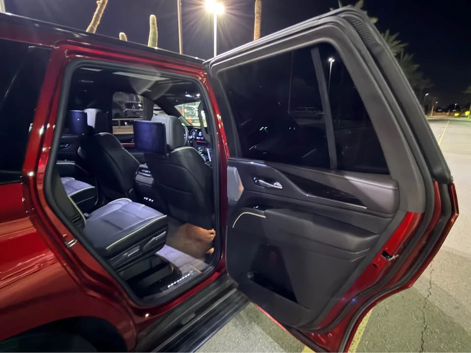 2024 Cadillac Escalade 5th Gen - Image 11 of 15