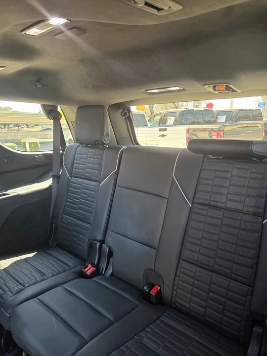 2024 Cadillac Escalade 5th Gen - Image 16 of 18