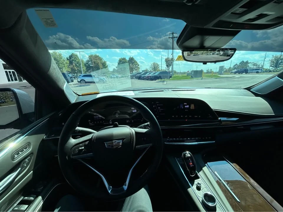 2024 Cadillac Escalade 5th Gen - Image 5 of 11