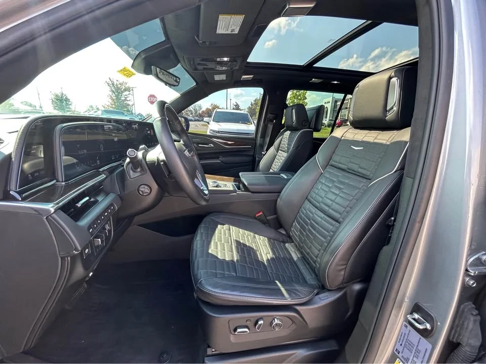 2024 Cadillac Escalade 5th Gen - Image 4 of 11