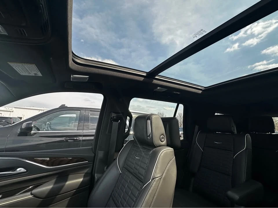 2024 Cadillac Escalade 5th Gen - Image 8 of 18