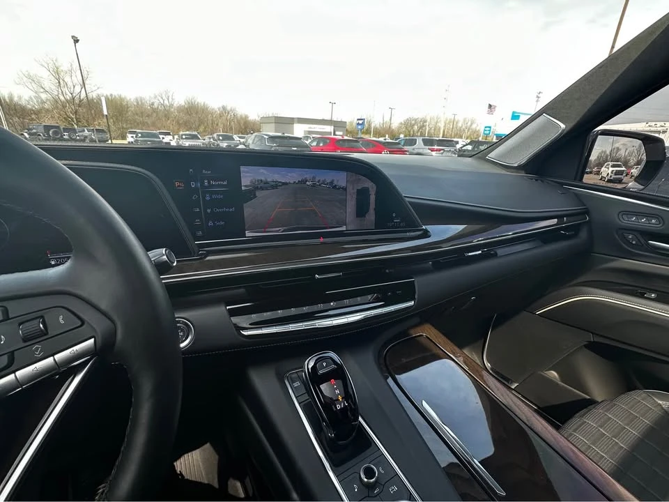 2024 Cadillac Escalade 5th Gen - Image 5 of 18