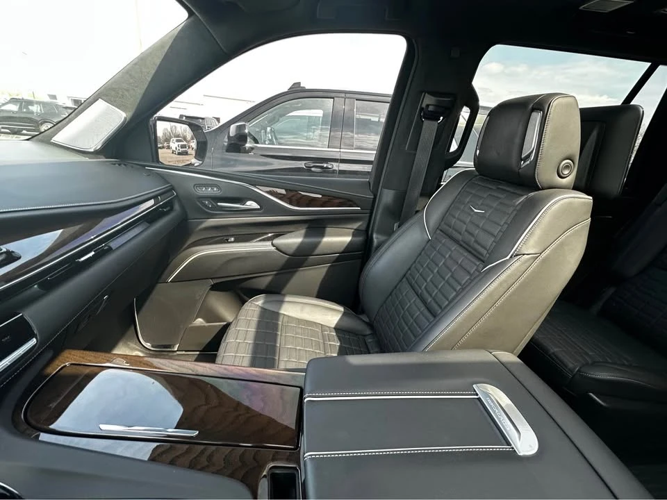 2024 Cadillac Escalade 5th Gen - Image 7 of 18