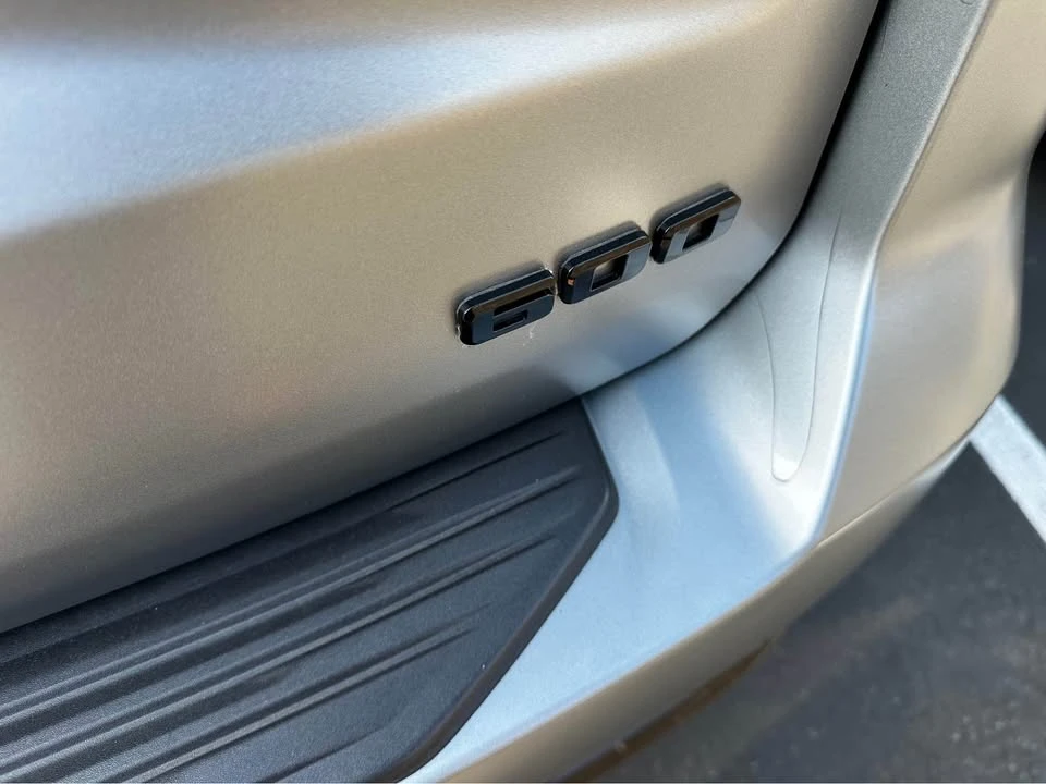 2024 Cadillac Escalade 5th Gen - Image 12 of 20