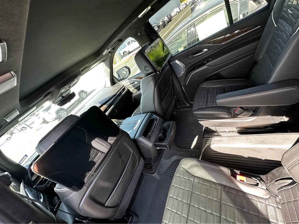2024 Cadillac Escalade 5th Gen - Image 16 of 20