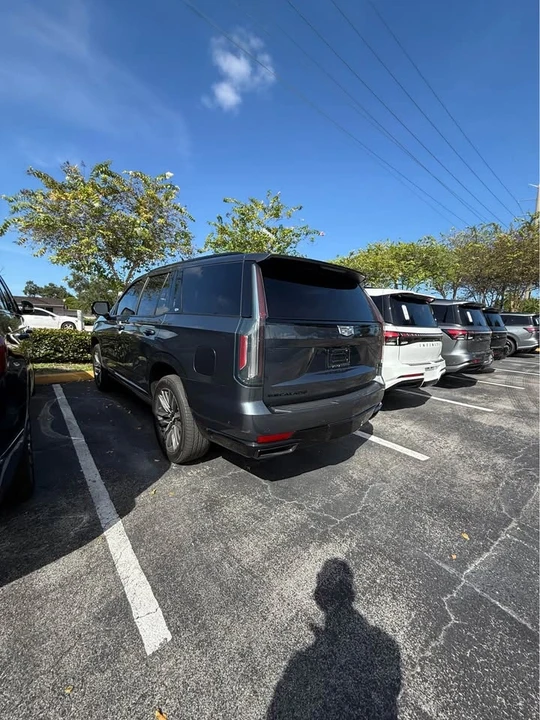 2024 Cadillac Escalade 5th Gen - Image 3 of 10