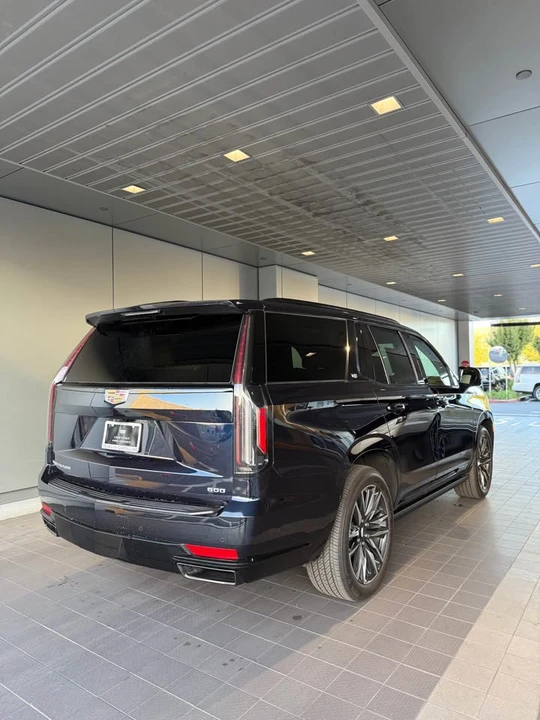 2024 Cadillac Escalade 5th Gen - Image 4 of 13