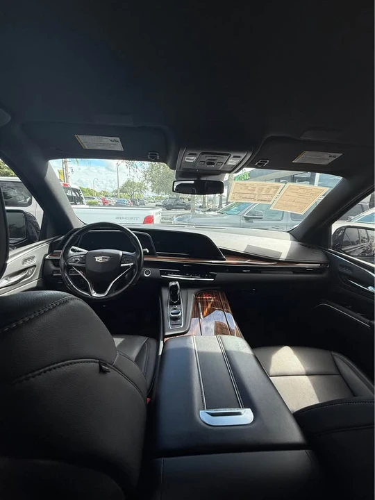 2024 Cadillac Escalade 5th Gen - Image 8 of 9