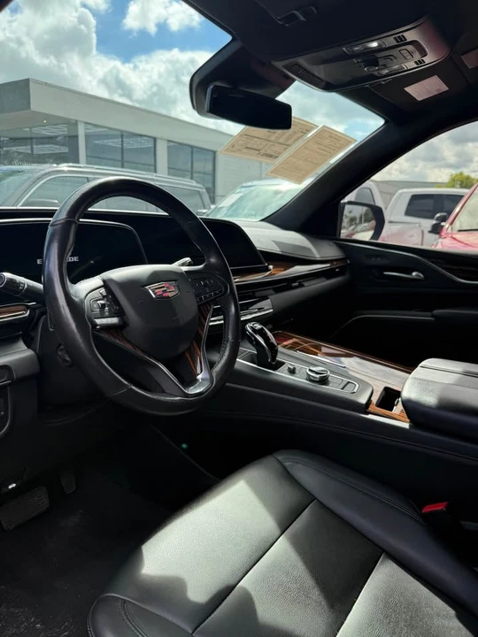 2024 Cadillac Escalade 5th Gen - Image 2 of 9