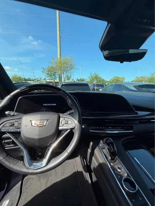 2024 Cadillac Escalade 5th Gen - Image 6 of 10
