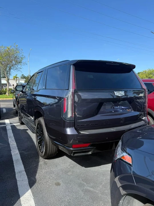 2024 Cadillac Escalade 5th Gen - Image 4 of 10