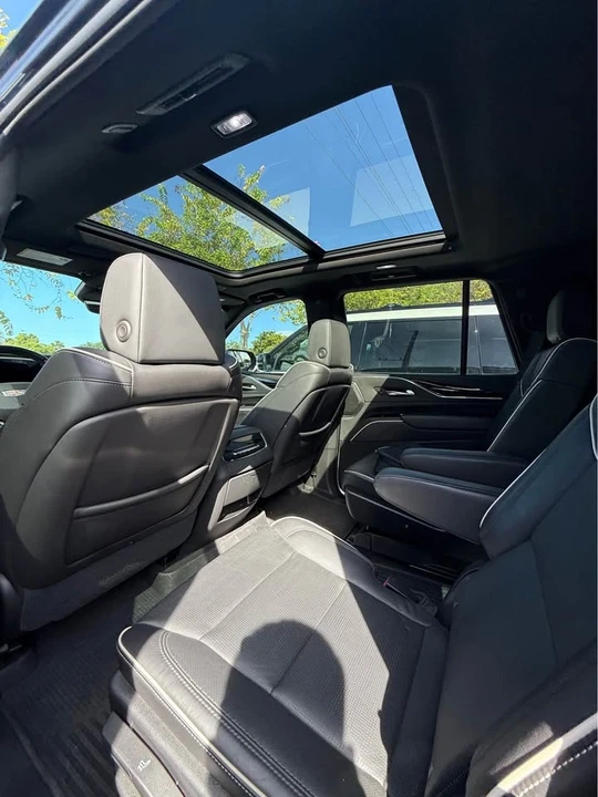 2024 Cadillac Escalade 5th Gen - Image 8 of 10