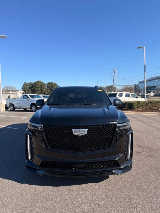 2024 Cadillac Escalade-V 5th Gen - Image 8 of 18
