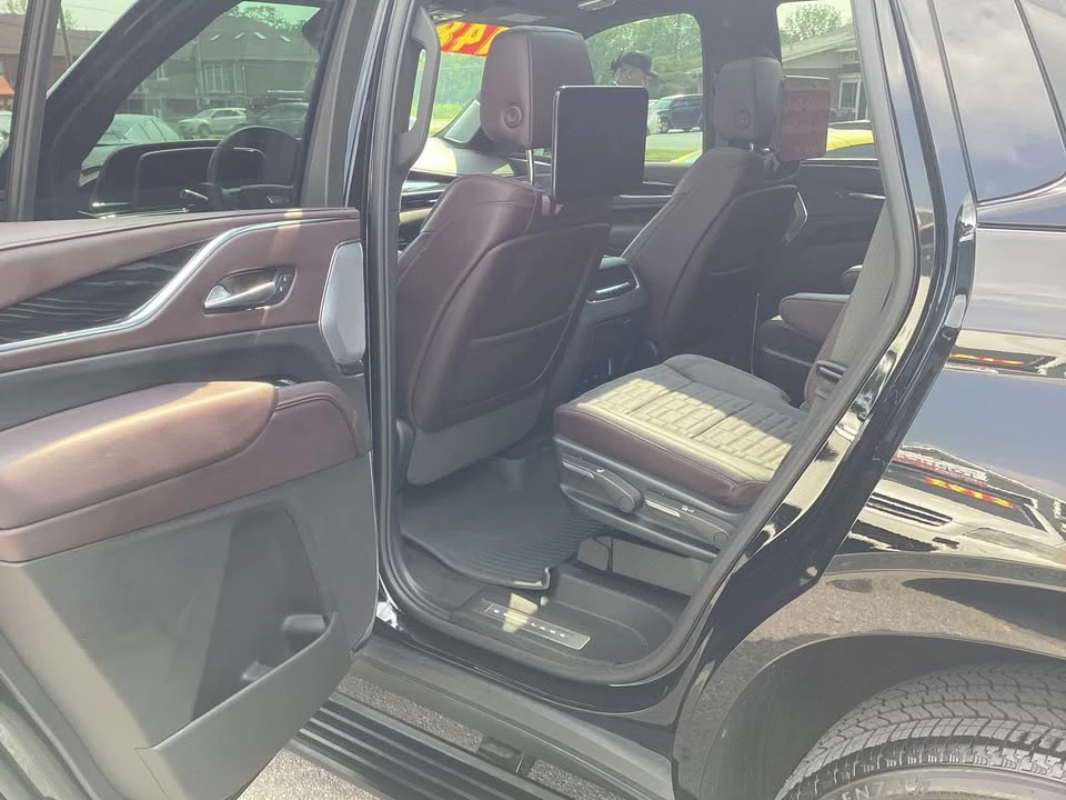 2024 Cadillac Escalade-V 5th Gen - Image 6 of 8