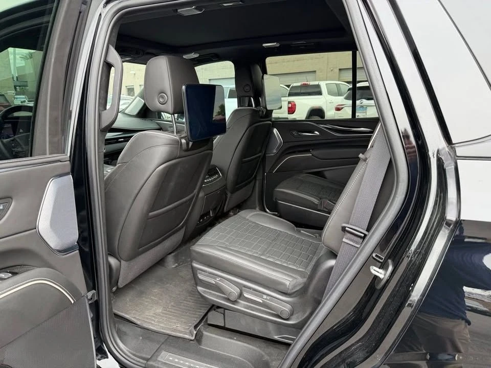 2024 Cadillac Escalade-V 5th Gen - Image 5 of 8