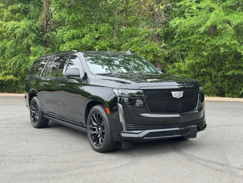 2024 Cadillac Escalade 5th Gen - Image 4 of 13