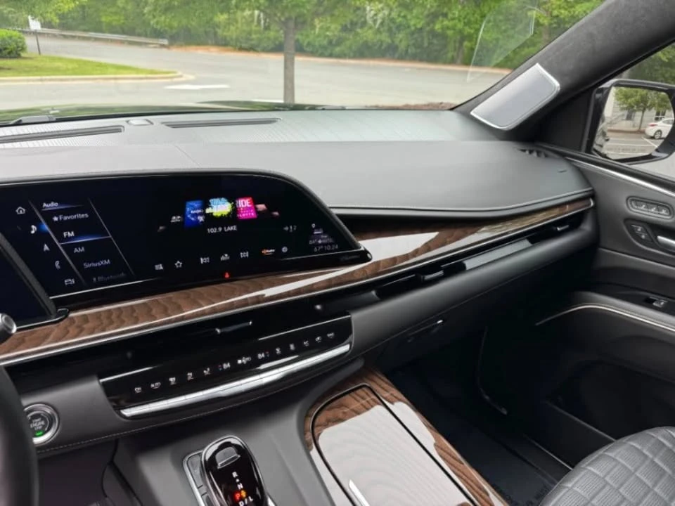 2024 Cadillac Escalade 5th Gen - Image 14 of 14