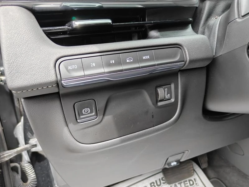 2024 Cadillac Escalade 5th Gen - Image 9 of 18