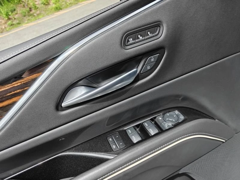 2024 Cadillac Escalade 5th Gen - Image 10 of 18