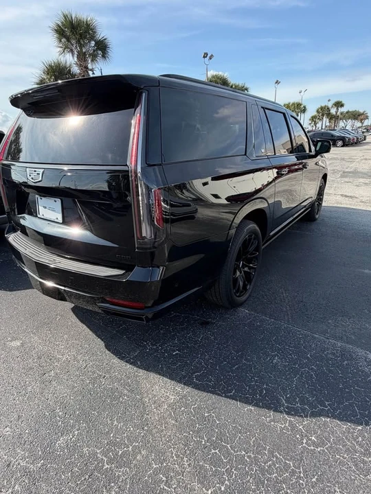 2024 Cadillac Escalade 5th Gen - Image 3 of 11