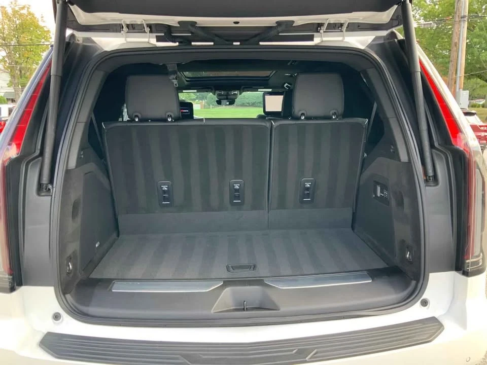 2024 Cadillac Escalade 5th Gen - Image 20 of 20