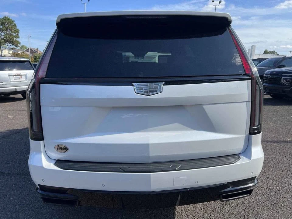 2024 Cadillac Escalade 5th Gen - Image 8 of 20