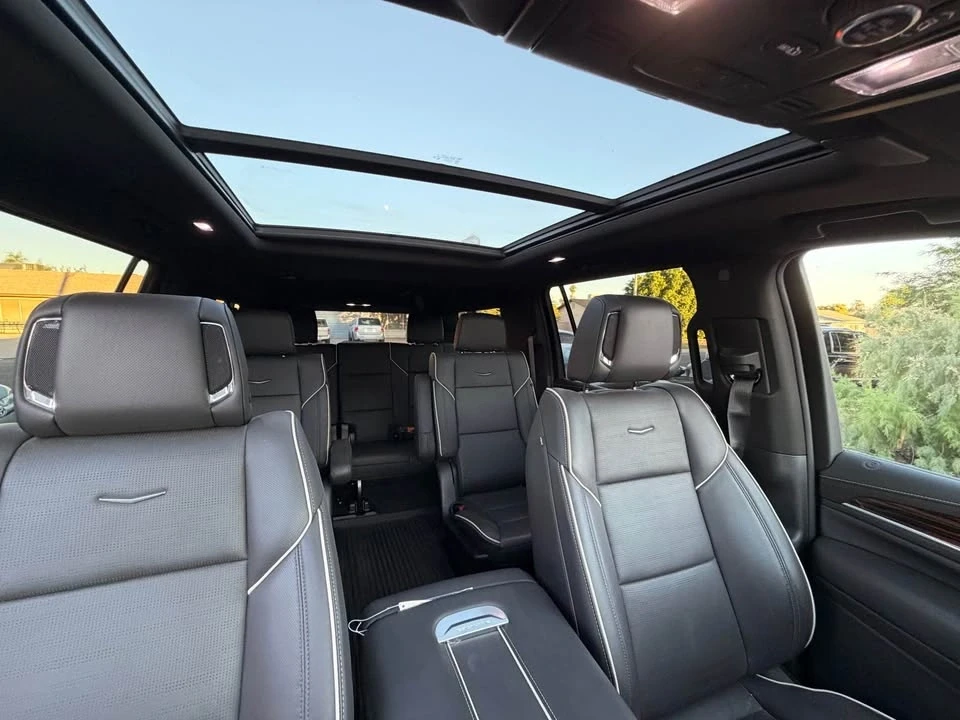 2024 Cadillac Escalade 5th Gen - Image 17 of 19