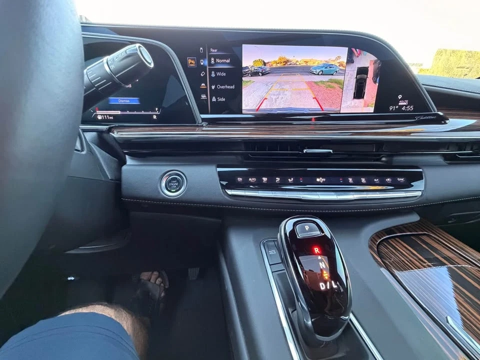2024 Cadillac Escalade 5th Gen - Image 10 of 19