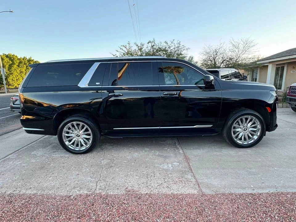 2024 Cadillac Escalade 5th Gen - Image 5 of 19